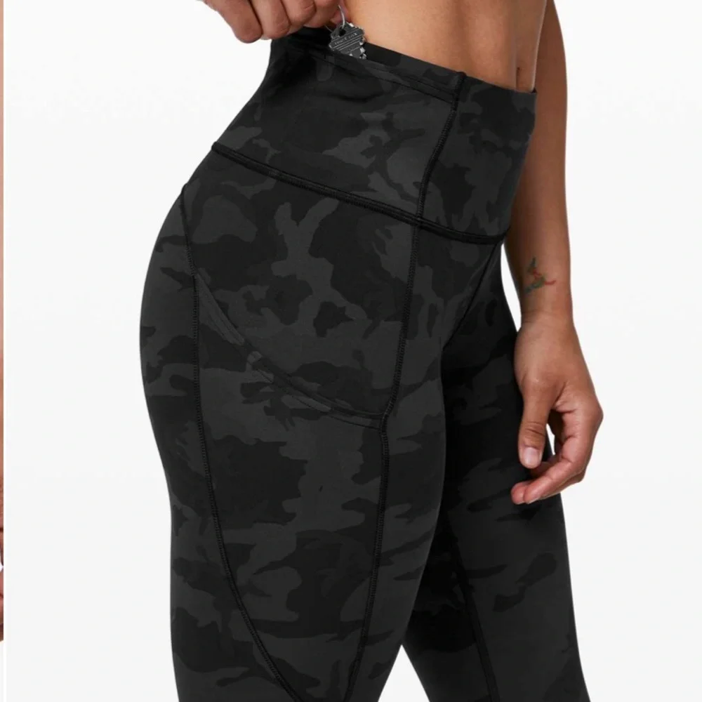 Worn once - LULULEMON Fast and Free Crop *Nulux in Incognito Camo Multi Grey - Picture 10 of 12